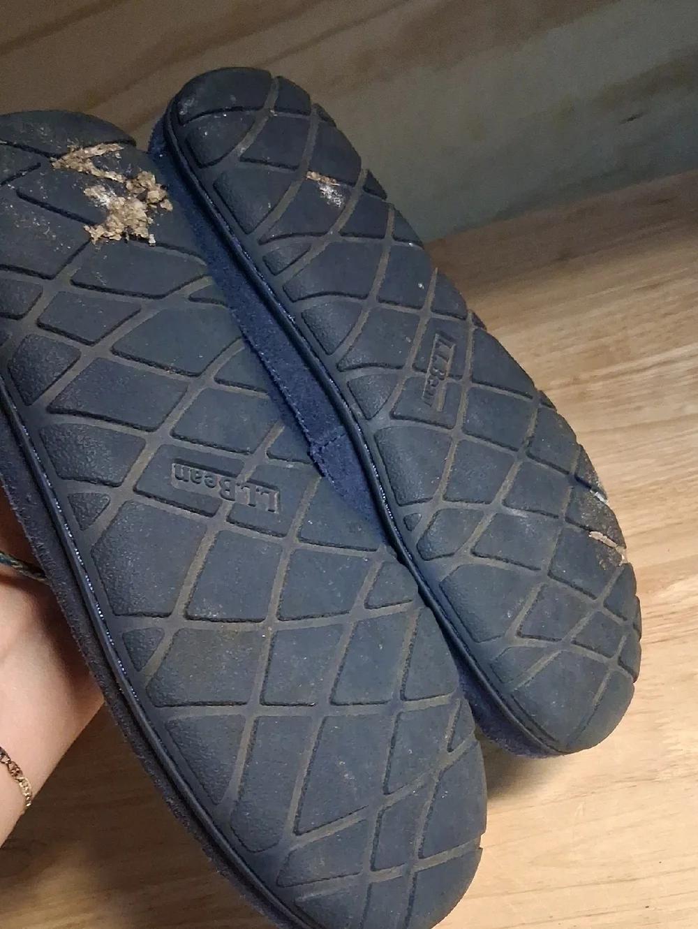 L.L.Bean Kids Size 4 Blue Suede Shearling Moccasins Slipper Shoes